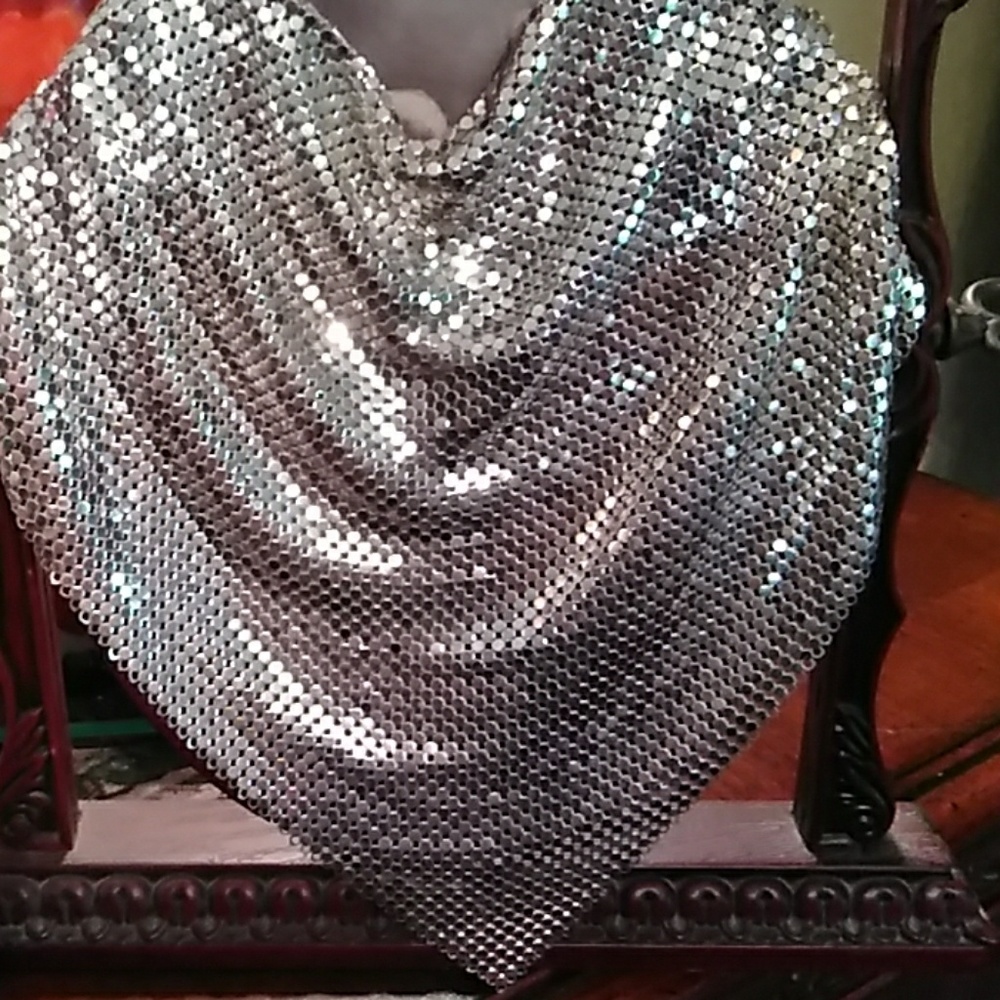 Necklace - Picture 2 of 3